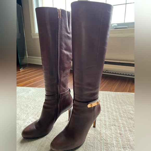 Gorgeous COACH boots - Picture 1 of 6